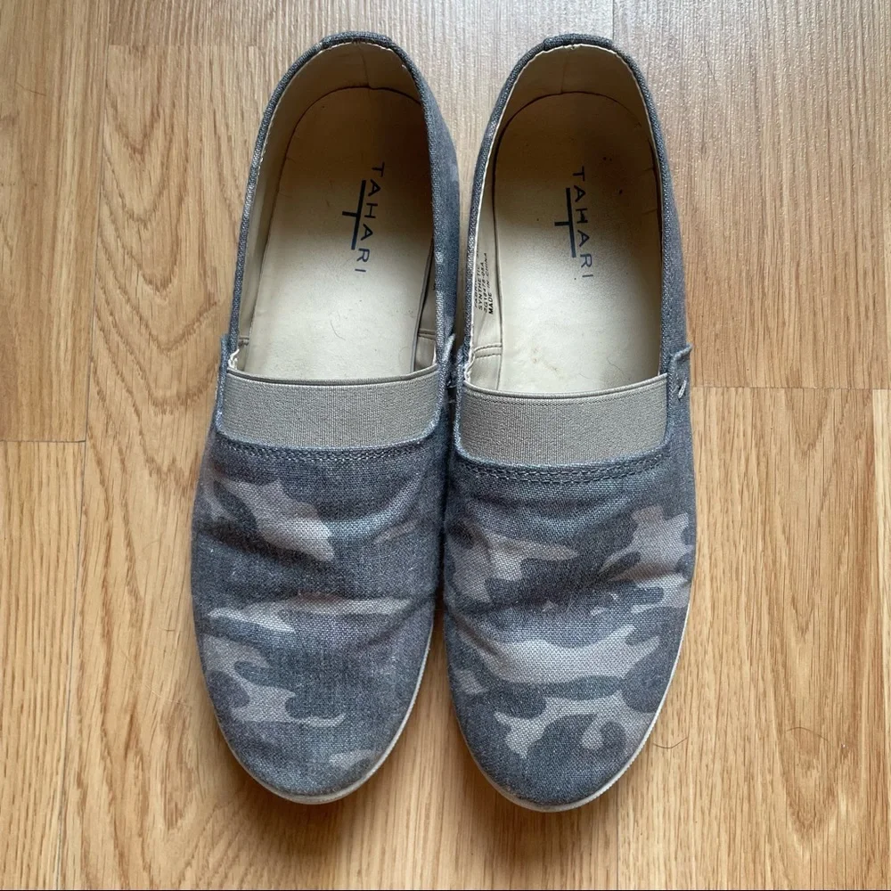 Tahari Camo Canvas Slip On Sneakers sz 7 - Picture 1 of 7